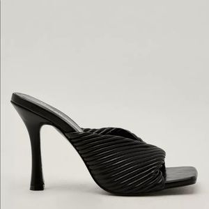 Black Twist Faux Leather Mules